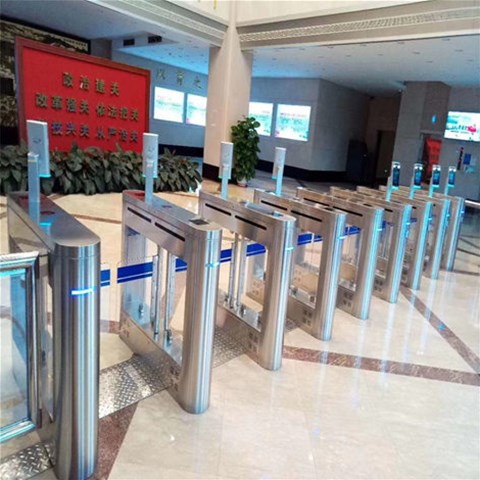 山西通道閘廠家分享：如何選擇合適的三錕閘閘機？